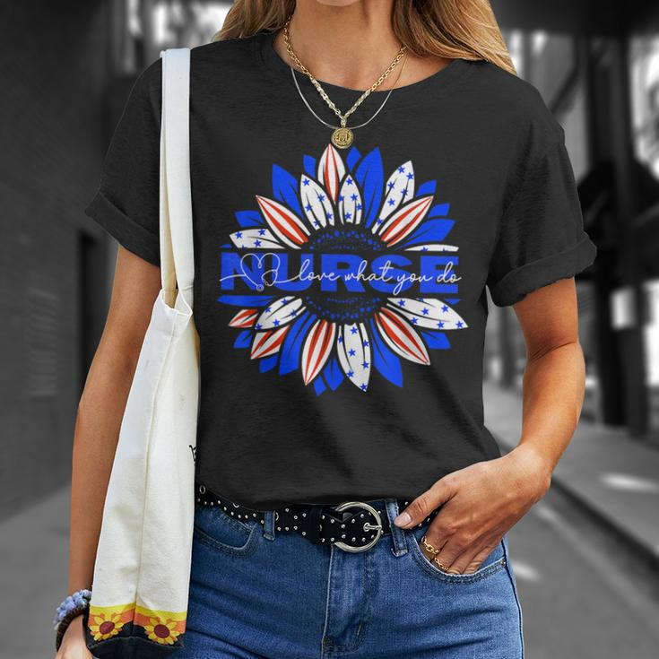 Nurses American Flag Sunflowers Happy 4Th Of July Day Unisex T-Shirt Gifts for Her