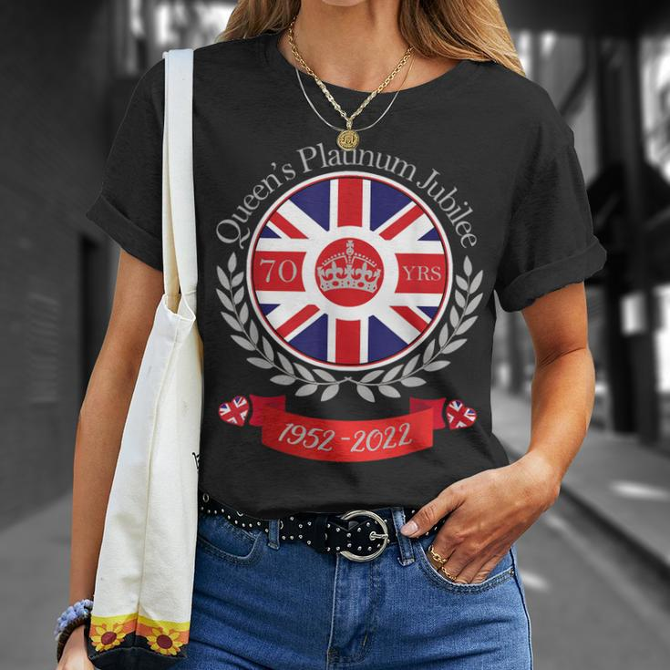 Queens Platinum Jubilee 1952 - 2022 Unisex T-Shirt Gifts for Her