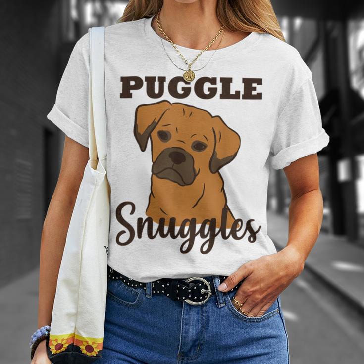 Puggle Dog Snuggles Funny Cute Pug Beagle Mom Dad Unisex T-Shirt Gifts for Her