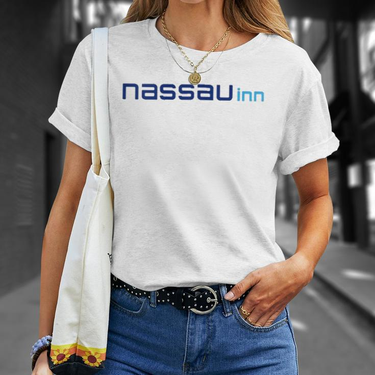 Womens Meet Me At The Nassau Inn Wildwood Crest New Jersey Unisex T-Shirt Gifts for Her