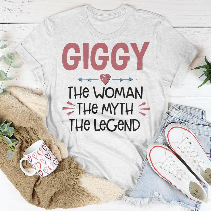 Giggy Grandma Giggy The Woman The Myth The Legend T-Shirt Funny Gifts