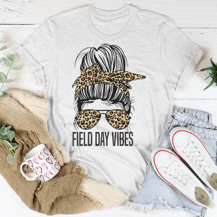 Happy Field Day Field Day Tee Kids Graduation School Fun Day V12 Unisex T-Shirt Funny Gifts