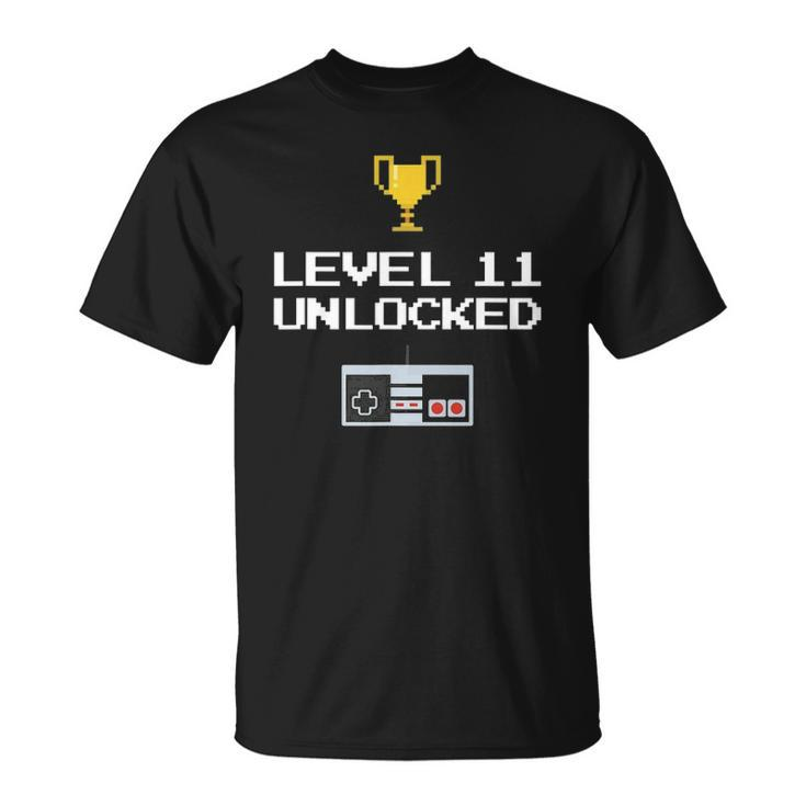 11Th Birthday Gift 11 Years Old Level Up Retro Gamer Unisex T-Shirt