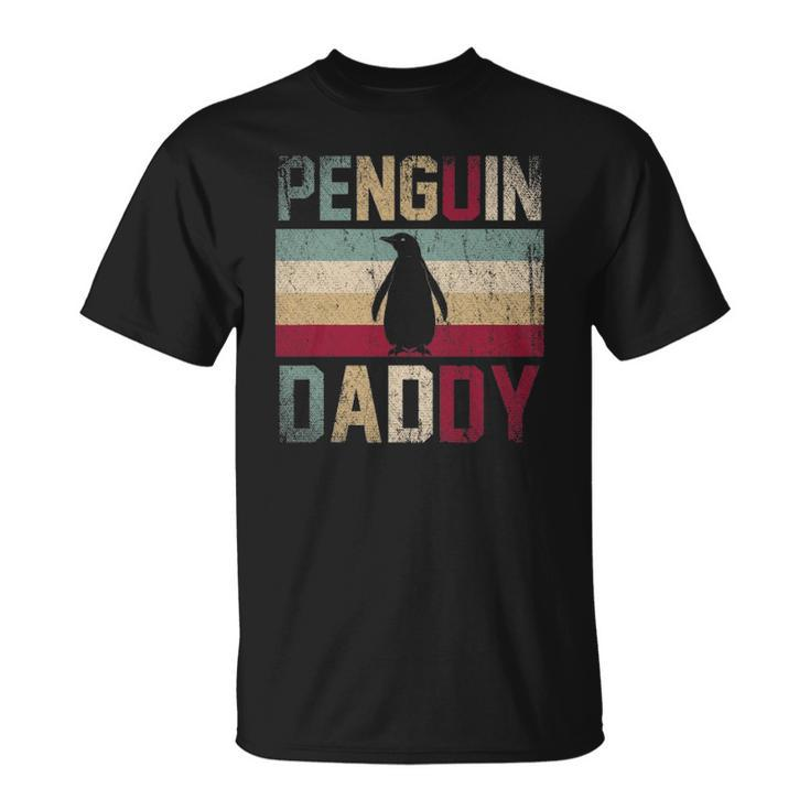 Fathers Day Gift Idea Animal Lover Dad Retro Penguin Unisex T-Shirt