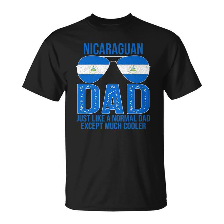 Nicaraguan Dad Nicaragua Flag Sunglasses Fathers Day Unisex T-Shirt