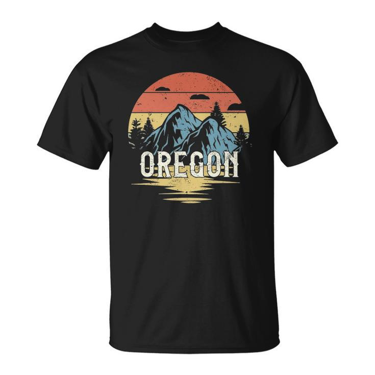 Oregon Mountains Retro Vintage Sunset Unisex T-Shirt