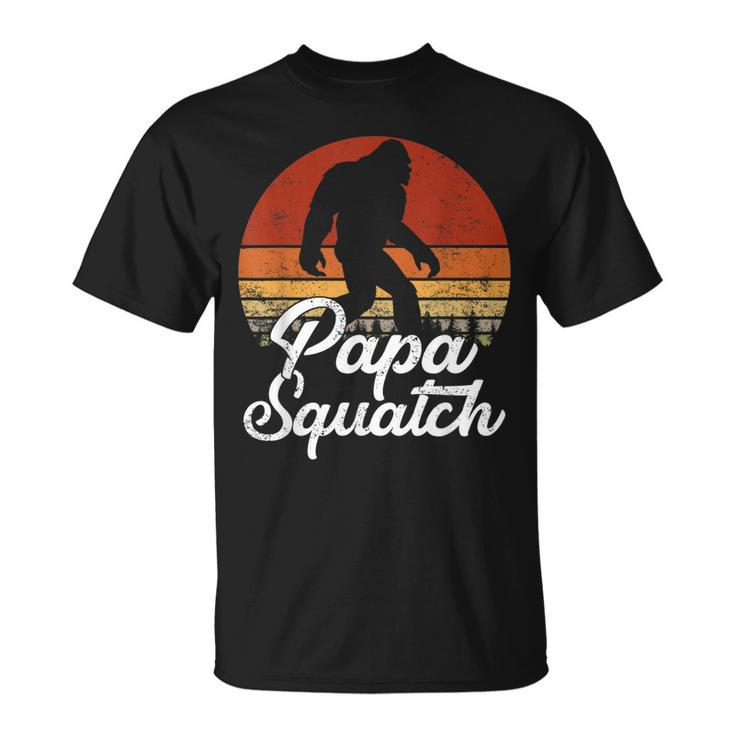 Papa Squatch Dad Bigfoot Sasquatch Vintage Retro Fathers Day  Unisex T-Shirt