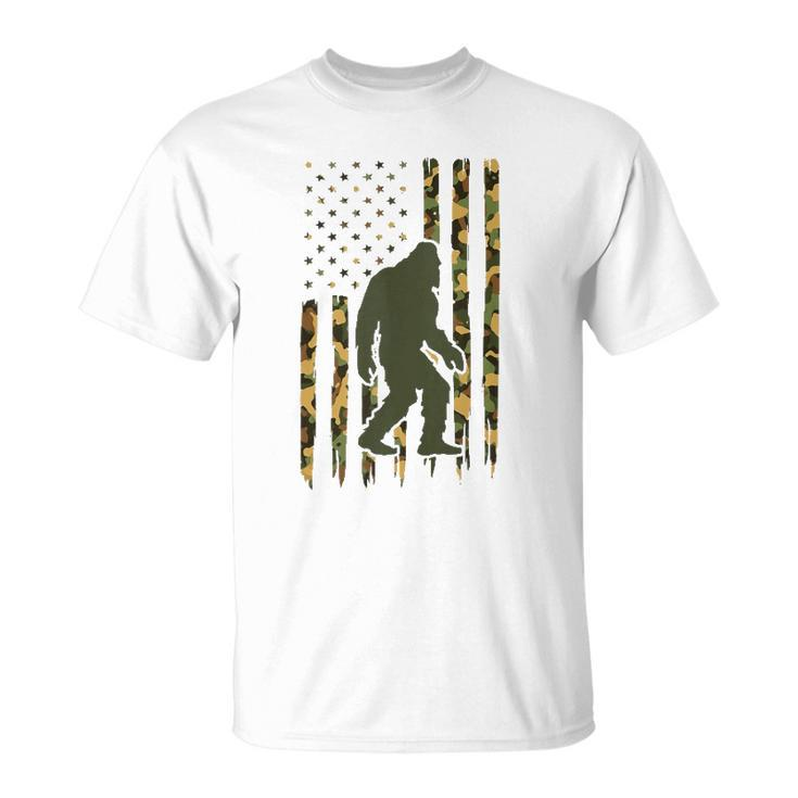 Camo Big Foot Sasquatch - Vintage Bigfoot American Flag  Unisex T-Shirt