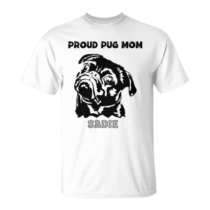 Proud Pug Mom With Pug Portrait Unisex T-Shirt