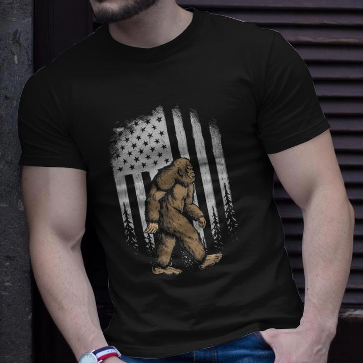 Bigfoot American Flag 4Th Of July Retro Vintage Sasquatch Unisex T-Shirt Gifts for Him