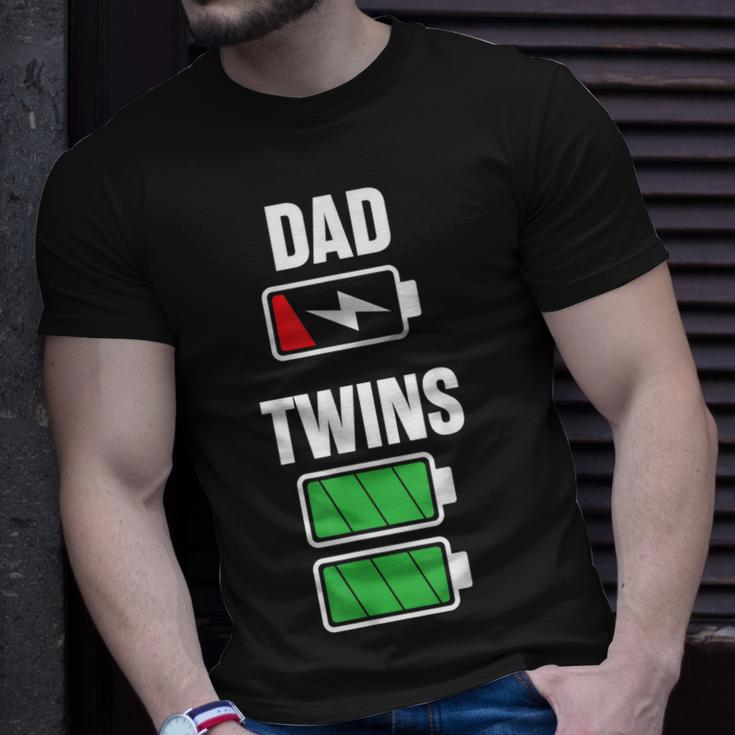 Mens Funny Dad Fathers Day Birthday Twins Twin Dad Unisex T-Shirt Gifts for Him