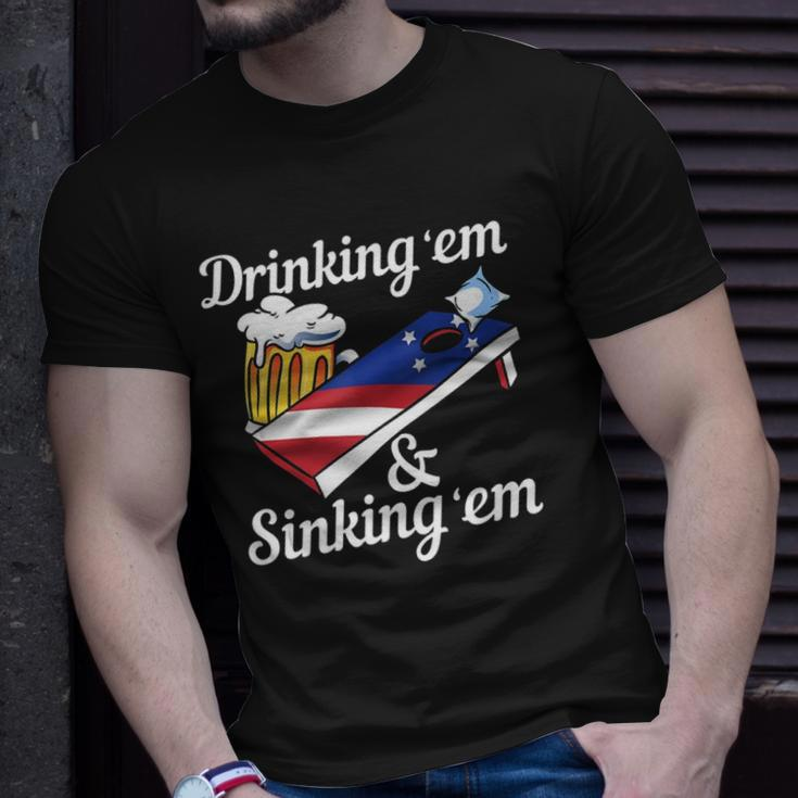 Mens Men Or Women Drinking Yard Game - Funny Cornhole Unisex T-Shirt Gifts for Him