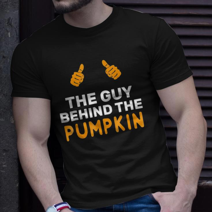 Mens The Guy Behind The Pumpkin Halloween Father Pregnancy Unisex T-Shirt Gifts for Him