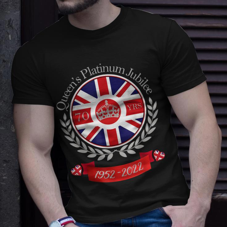 Queens Platinum Jubilee 1952 - 2022 Unisex T-Shirt Gifts for Him