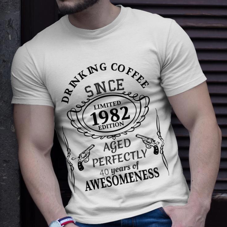 Drinking Coffee Since 1982 Aged Perfectly 40 Years Of Awesomenss Unisex T-Shirt Gifts for Him