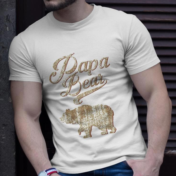 Vintage Papa Bear Dad Fathers Day Father Gift Tee Unisex T-Shirt Gifts for Him