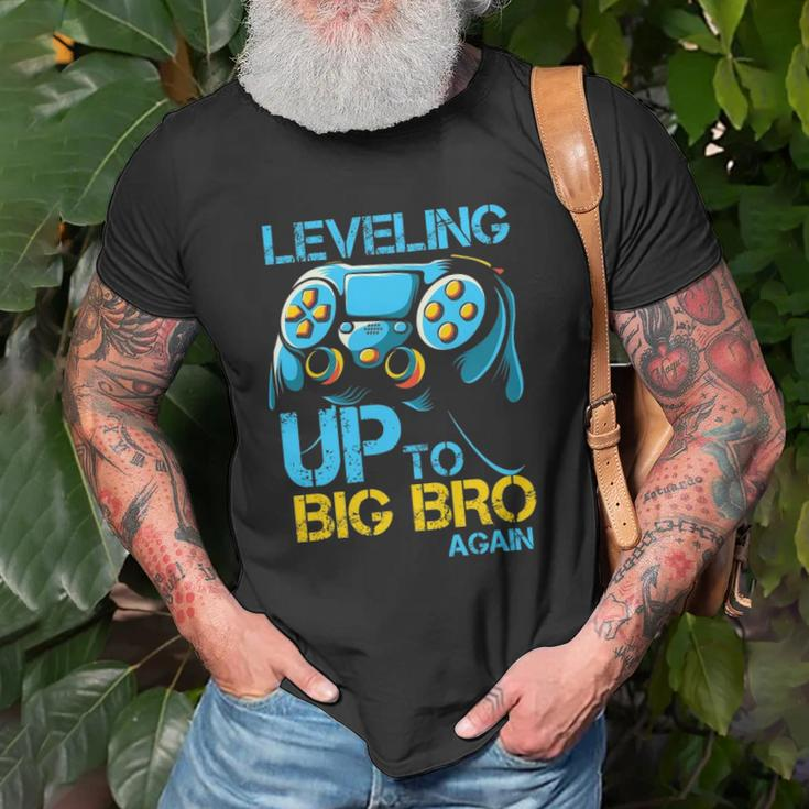 Leveling Up To Big Bro Again Gaming Lovers Vintage Unisex T-Shirt Gifts for Old Men
