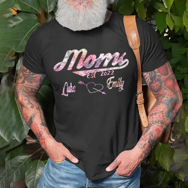 Mom Est 2022 Luke Emily Rainbow Unisex T-Shirt Gifts for Old Men