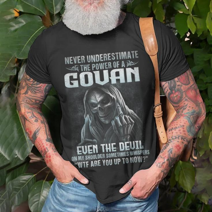 Never Underestimate The Power Of An Govan Even The Devil V8 Unisex T-Shirt Gifts for Old Men