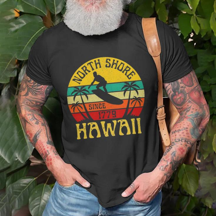 North Shore Beach Hawaii Surfing Surfer Ocean Vintage Unisex T-Shirt Gifts for Old Men