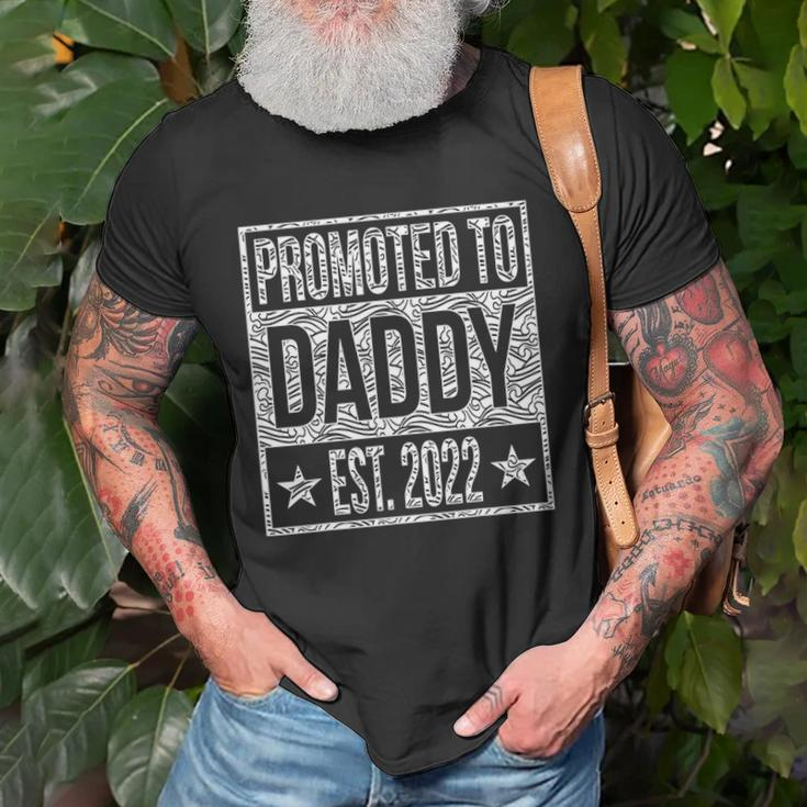 Promoted To Daddy Est 2022 Ver2 Unisex T-Shirt Gifts for Old Men