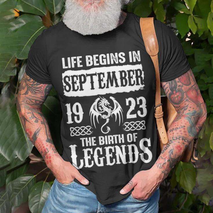 September 1923 Birthday Life Begins In September 1923 T-Shirt Gifts for Old Men