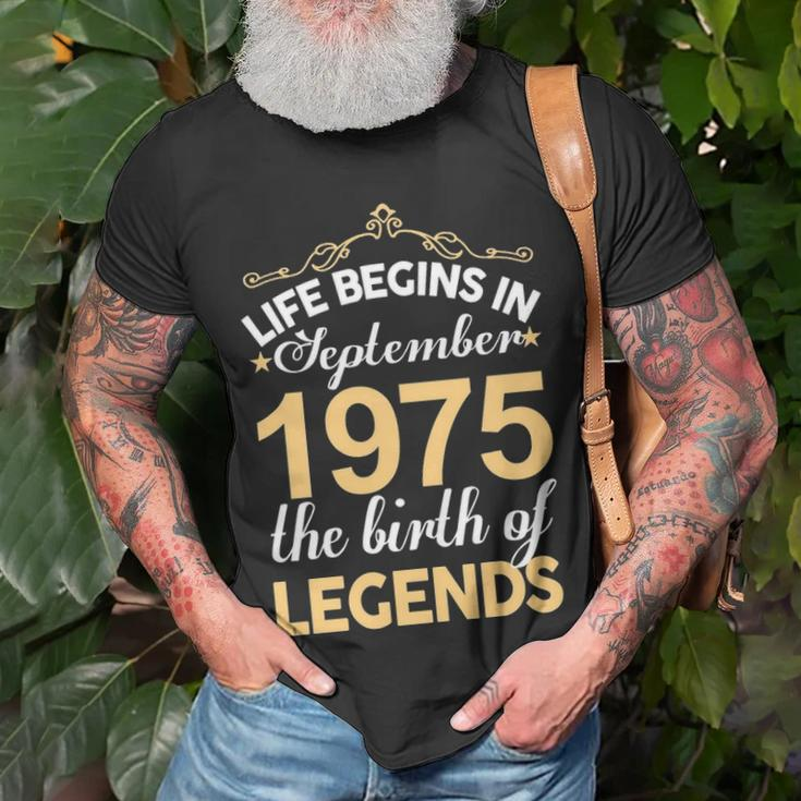 September 1975 Birthday Life Begins In September 1975 V2 T-Shirt Gifts for Old Men