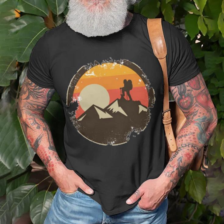 Vintage Retro Rock Climber 161 Shirt Unisex T-Shirt Gifts for Old Men