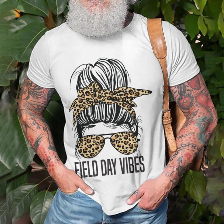 Happy Field Day Field Day Tee Kids Graduation School Fun Day V12 Unisex T-Shirt Gifts for Old Men