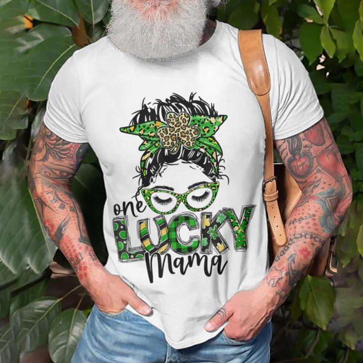 One Lucky Mama St Patricks Day Leopard Messy Bun Unisex T-Shirt Gifts for Old Men