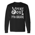 Happy Last Day Of School Retro Peace Out 7Th Grade Long Sleeve T-Shirt T-Shirt Gifts ideas