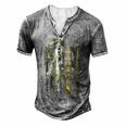 Usa Camo Flag Proud Electric Cable Lineman Dad Silhouette Men's Henley T-Shirt Grey
