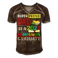 Super Proud Dad Of A Class Of 2022 Kindergarten Graduate Men's Short Sleeve V-neck 3D Print Retro Tshirt Brown