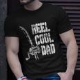 Mens Reel Cool Dad Fishing Daddy Mens Fathers Day Gift Idea Unisex T-Shirt Gifts for Him