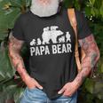 Mens Papa Bear Fathers Day Grandad Fun 6 Cub Kid Grandpa Unisex T-Shirt Gifts for Old Men