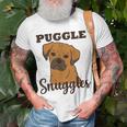 Puggle Dog Snuggles Funny Cute Pug Beagle Mom Dad Unisex T-Shirt Gifts for Old Men